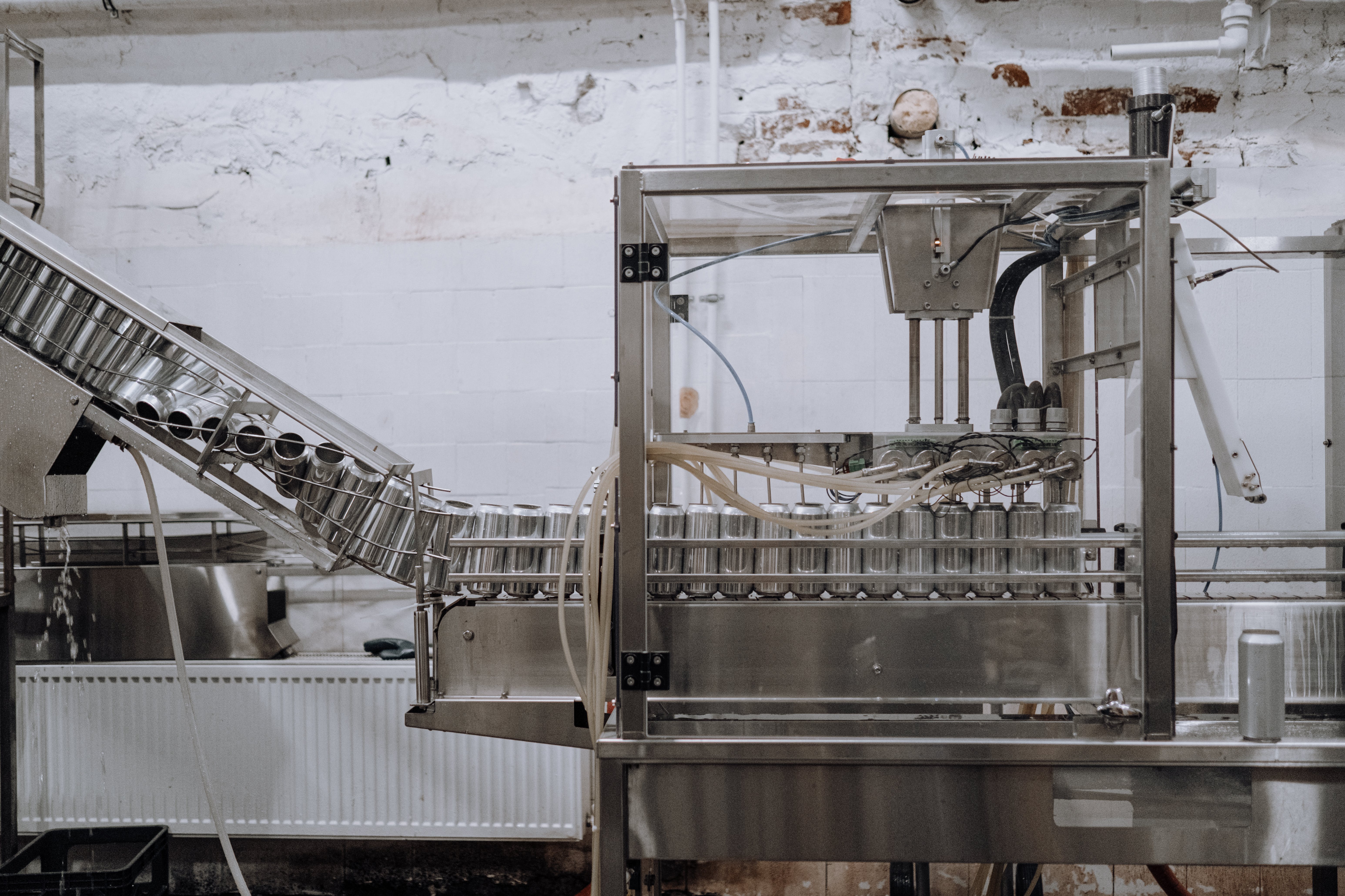 Enhancing Filling Efficiency: The Role of AI in Bottling Operation